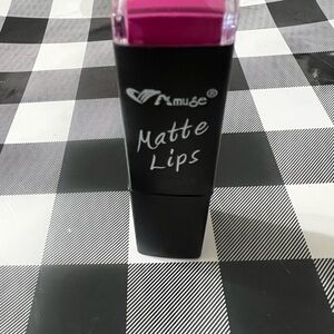 Amuse Matte‎ Lips LIP 7272N-8 Lipstick 0.12oz/3.5g NEW